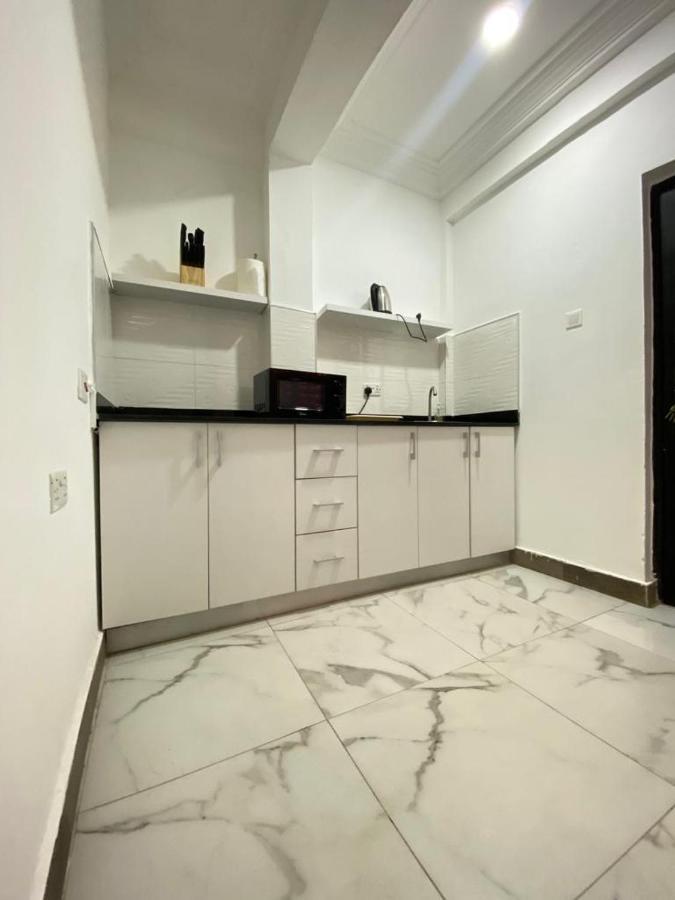 Milton Avenue Suites Акра Екстериор снимка